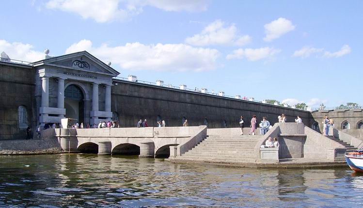 Петропавловская крепость в Санкт Петербурге